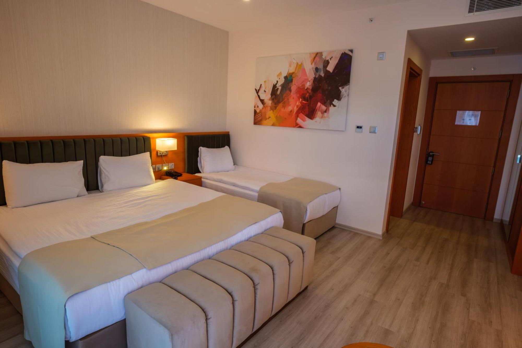 Caddem Inn Hotel 法马古斯塔 外观 照片
