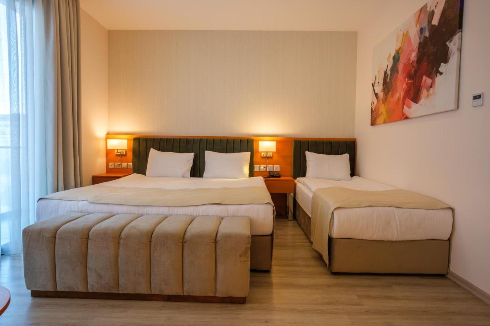 Caddem Inn Hotel 法马古斯塔 外观 照片