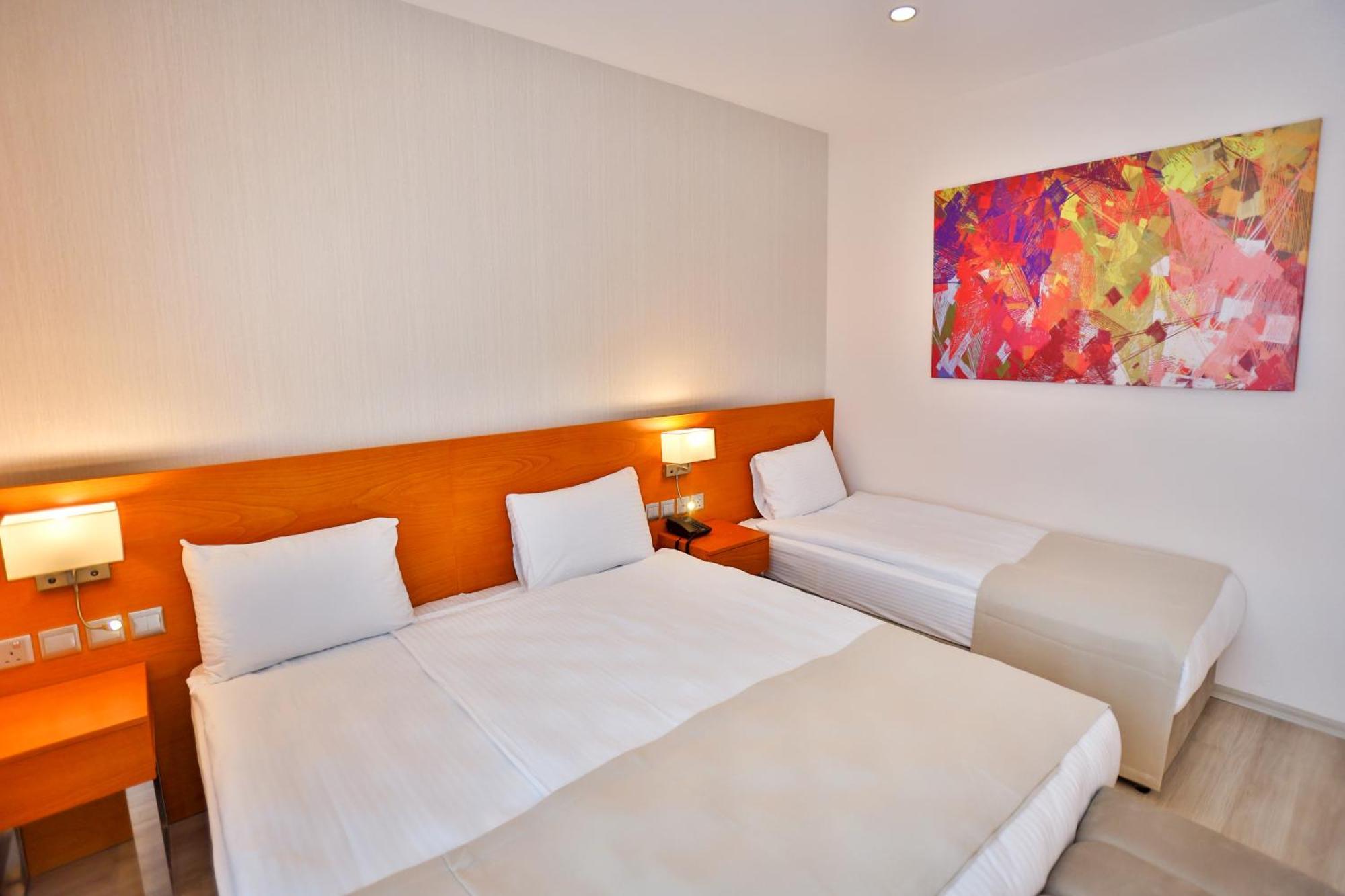 Caddem Inn Hotel 法马古斯塔 外观 照片