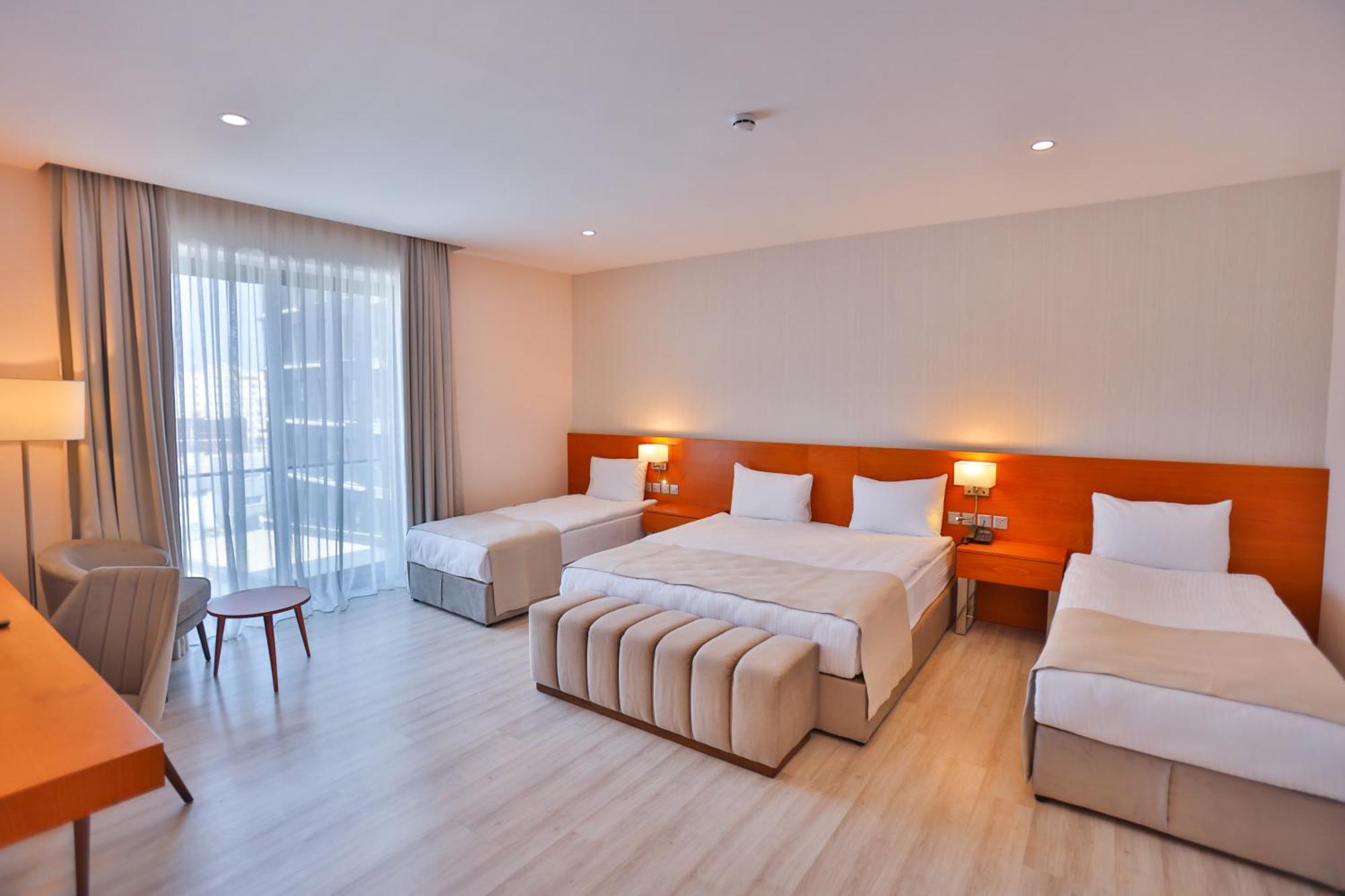 Caddem Inn Hotel 法马古斯塔 外观 照片