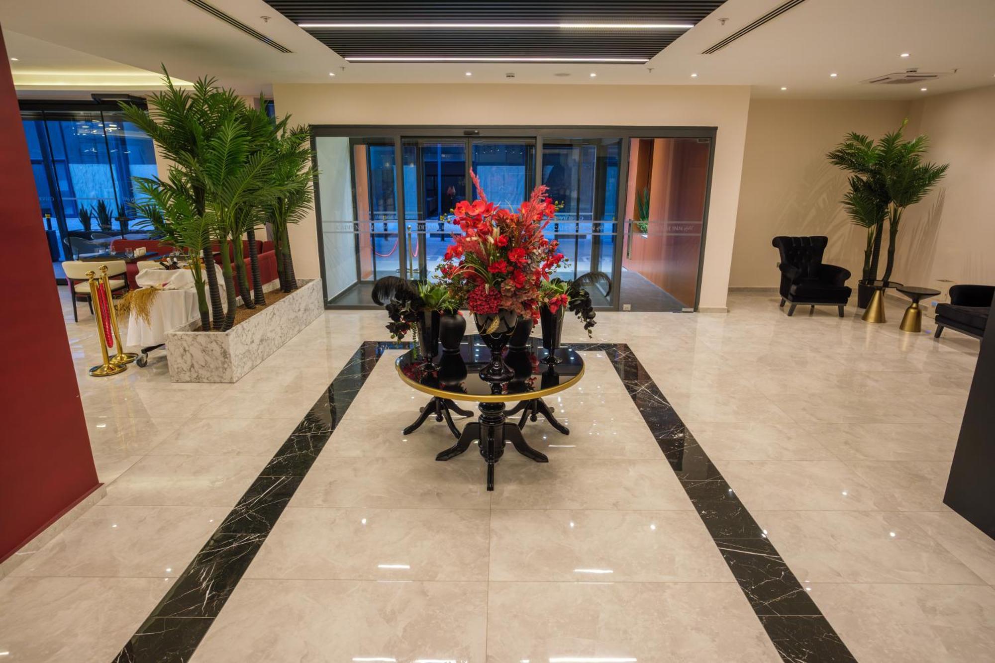 Caddem Inn Hotel 法马古斯塔 外观 照片
